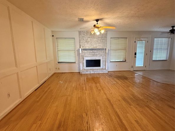 2707 Field Line Drive, Sugar Land TX 77479