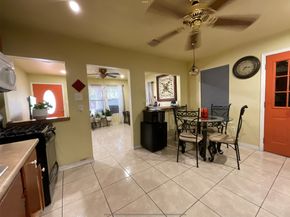 910 Coronado Street, Houston TX 77009