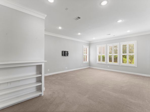 39 Spring Basket Trail, The Woodlands TX 77389