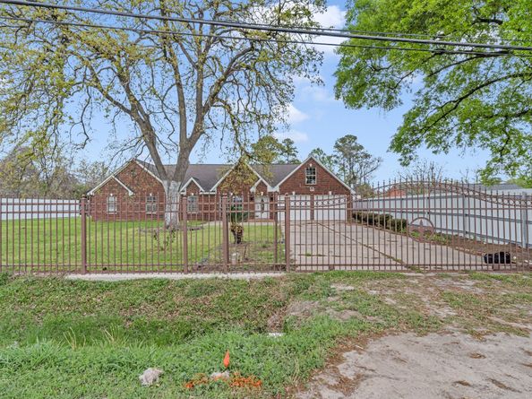 16023 Ridlon Street, Channelview TX 77530