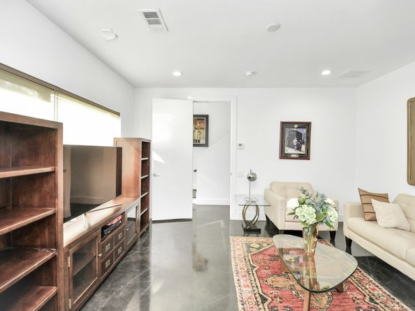 4722 Austin Street, Houston TX 77004