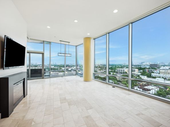 2727 Kirby Drive 13C, Houston TX 77098