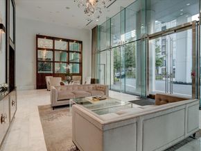 2727 Kirby Drive 13C, Houston TX 77098
