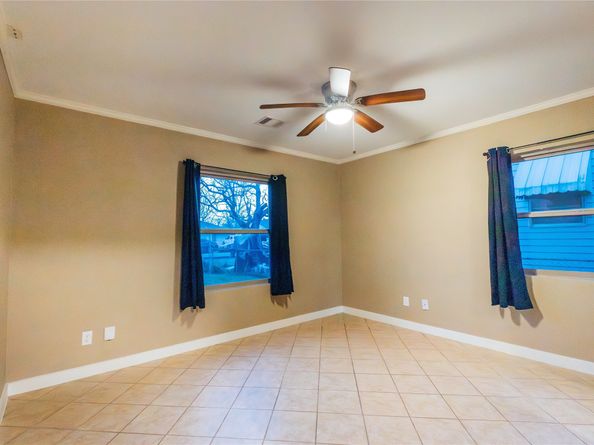 5617 Schutz Street, Houston TX 77032