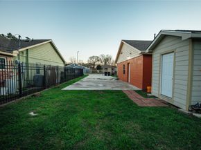 5617 Schutz Street, Houston TX 77032