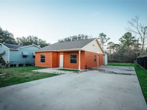 5617 Schutz Street, Houston TX 77032