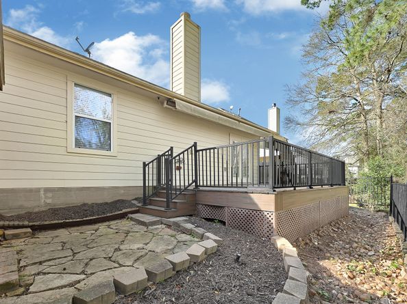 3520 White Oak Point Drive, Conroe TX 77304