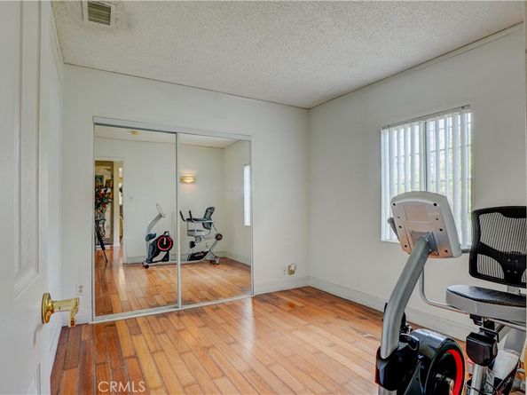 7115 Park Manor Ave, North Hollywood CA 91605