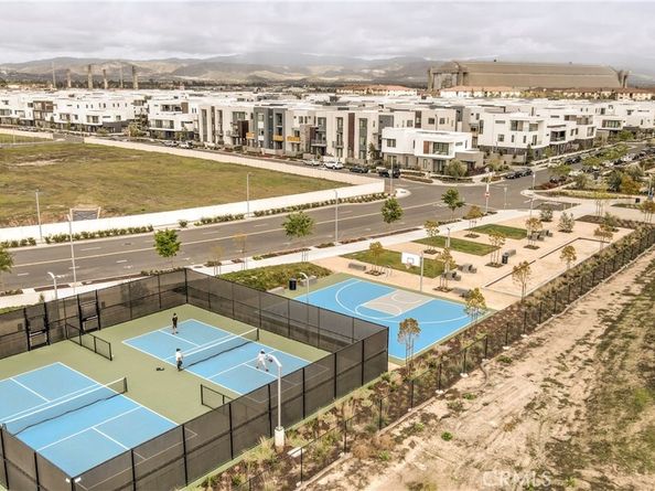 16235 Dawn Way 203, Tustin CA 92782