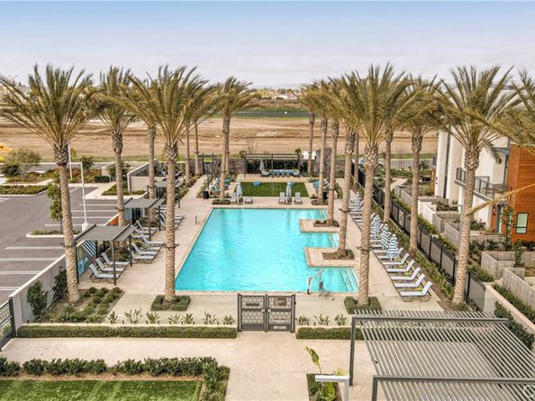 16235 Dawn Way 203, Tustin CA 92782