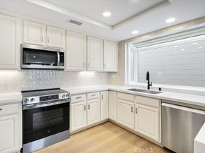 23247 Villena, Mission Viejo CA 92692