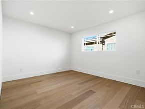 18912 Halsted Street, Northridge CA 91324