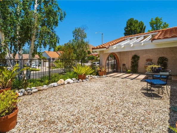 28830 Calabria Drive, Agoura Hills CA 91301