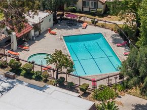22170 James Alan Circle 1, Chatsworth CA 91311