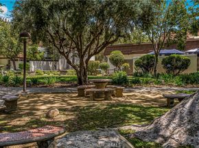 22170 James Alan Circle 1, Chatsworth CA 91311