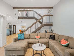 22170 James Alan Circle 1, Chatsworth CA 91311