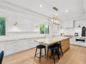 23477 Park Colombo, Calabasas CA 91302