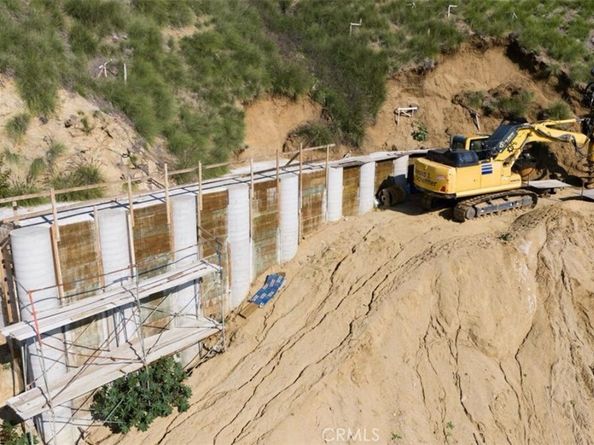 2004 Sunset plaza Drive, Hollywood Hills CA 90026