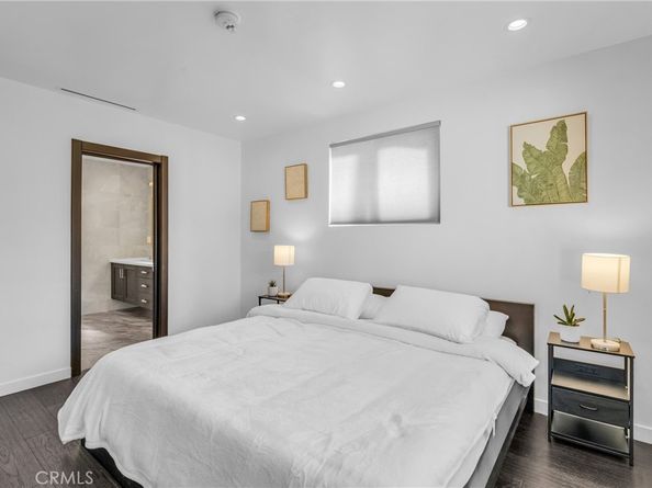 6266 Van Noord Avenue, Valley Glen CA 91401