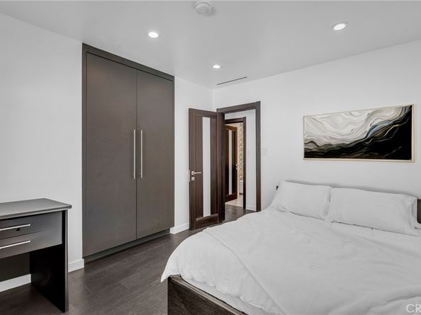 6266 Van Noord Avenue, Valley Glen CA 91401