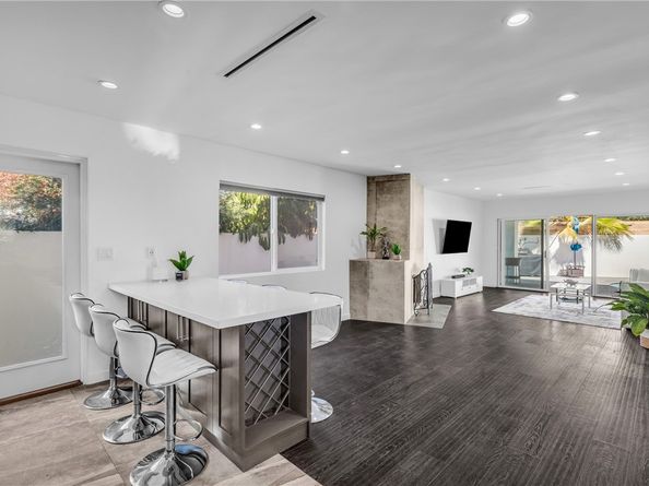 6266 Van Noord Avenue, Valley Glen CA 91401
