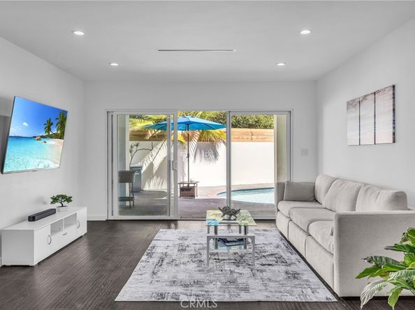 6266 Van Noord Avenue, Valley Glen CA 91401