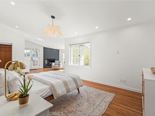 8906 Villanova Avenue, Los Angeles CA 90045