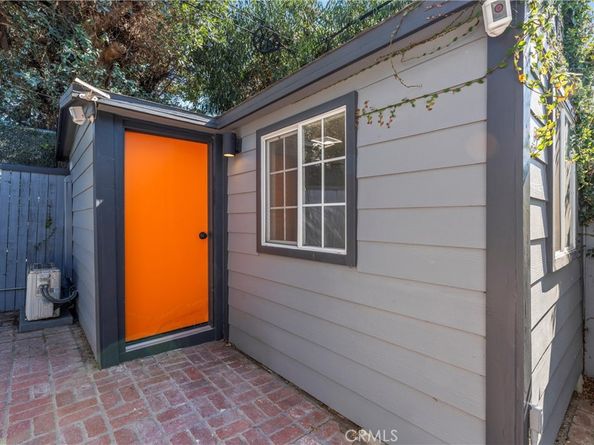 8906 Villanova Avenue, Los Angeles CA 90045