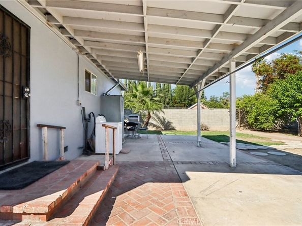 7010 Milwood Avenue, Canoga Park CA 91303