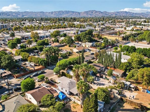 7010 Milwood Avenue, Canoga Park CA 91303