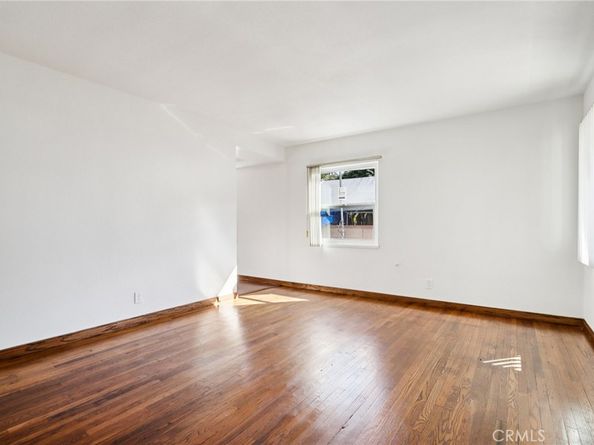 7010 Milwood Avenue, Canoga Park CA 91303