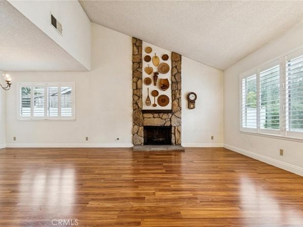 22714 Stagg, West Hills CA 91304