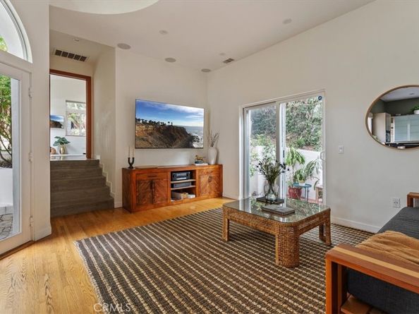 2123 Branden Street, Los Angeles CA 90026