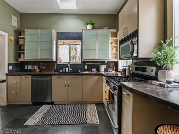 2123 Branden Street, Los Angeles CA 90026