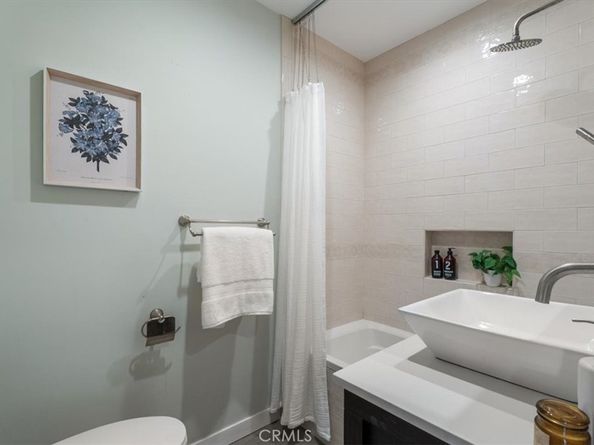 2123 Branden Street, Los Angeles CA 90026