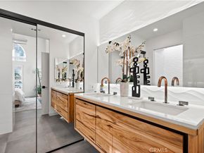 2364 Duane Street 7, Silver Lake CA 90039