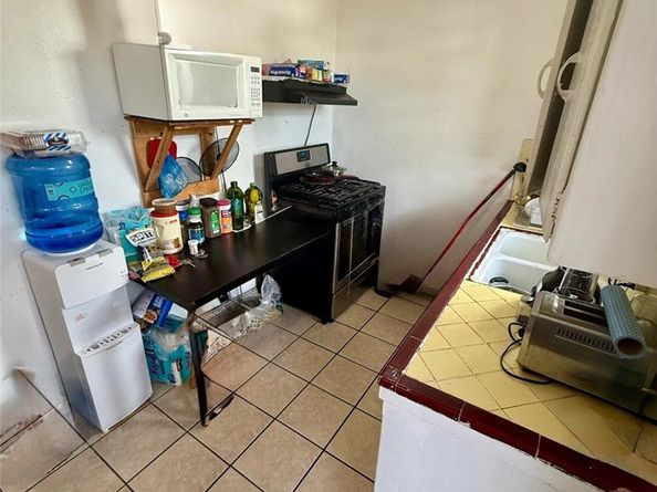 1405 Lagoon Avenue, Wilmington CA 90744