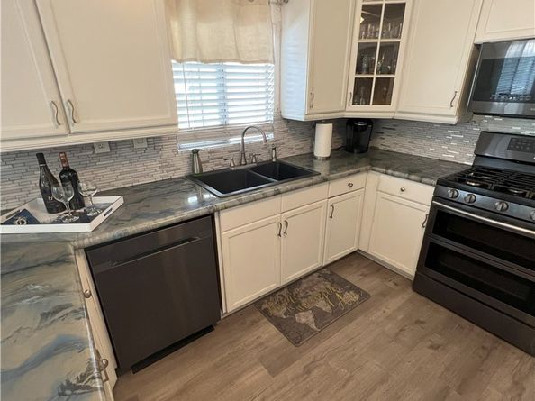 657 W 1st Street, San Pedro CA 90731