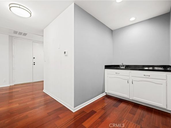 1277 S Beverly Glen Boulevard 405, Los Angeles CA 90024