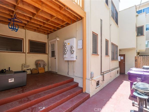 207 Mira Mar Avenue, Long Beach CA 90803