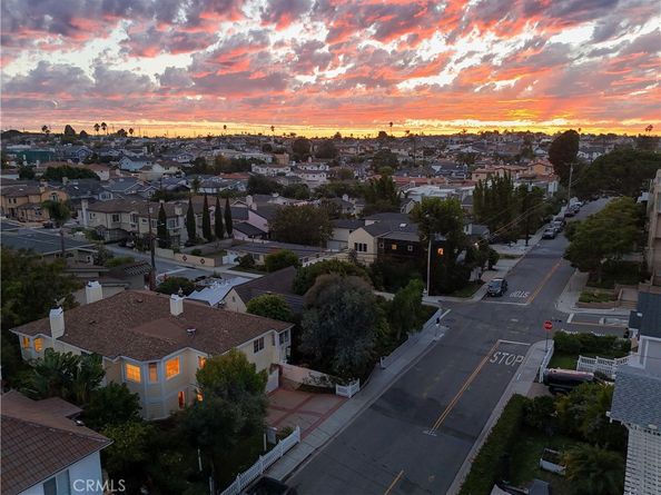 2002 Marshallfield, Redondo Beach CA 90278