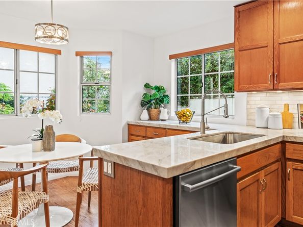 2002 Marshallfield, Redondo Beach CA 90278