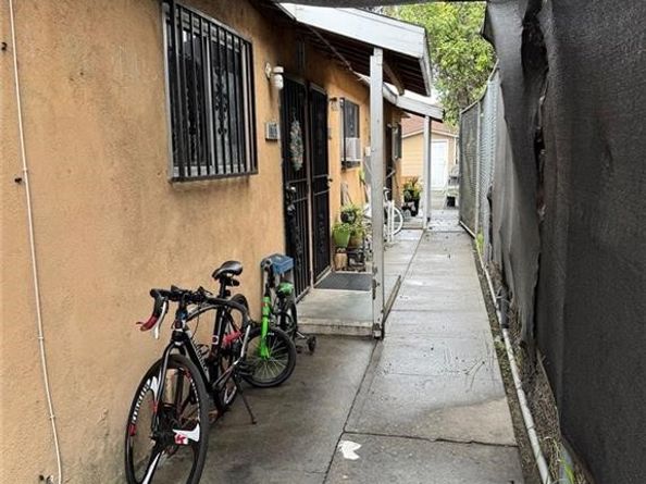 600 E 87th, Los Angeles CA 90002