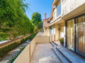 2577 Plaza Del Amo 730, Torrance CA 90503