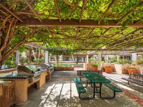 2577 Plaza Del Amo 730, Torrance CA 90503