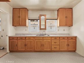 1622 E 88th, Los Angeles CA 90002