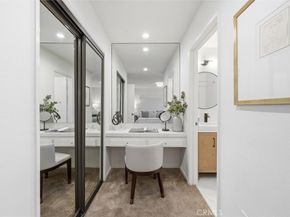 222 7th Street 202, Santa Monica CA 90402