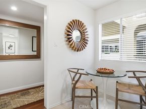 222 7th, Santa Monica CA 90402