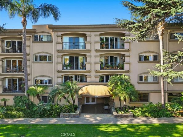 222 7th, Santa Monica CA 90402