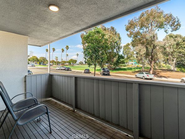 1321 Beryl Street 101, Redondo Beach CA 90277